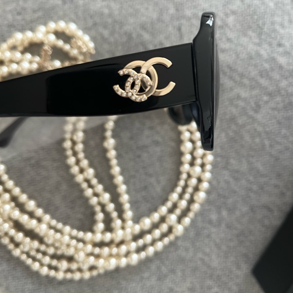 NWT CHANEL Strass Encrusted Polarized Sunglasses Brand New - Picture 2 of 7